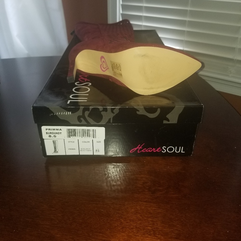 Boots - Picture 6 of 7